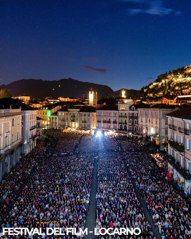 Locarno Center - Free Parking, Netflix and WiFi - Resim 36