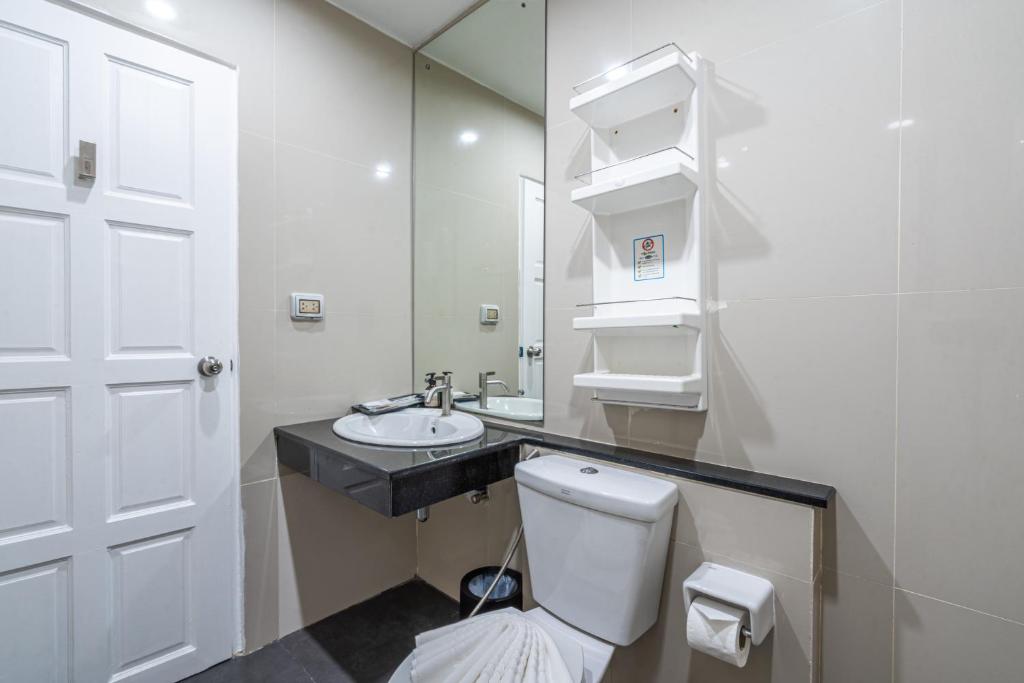 Seaside Patong House - Newly Open - Resim 23