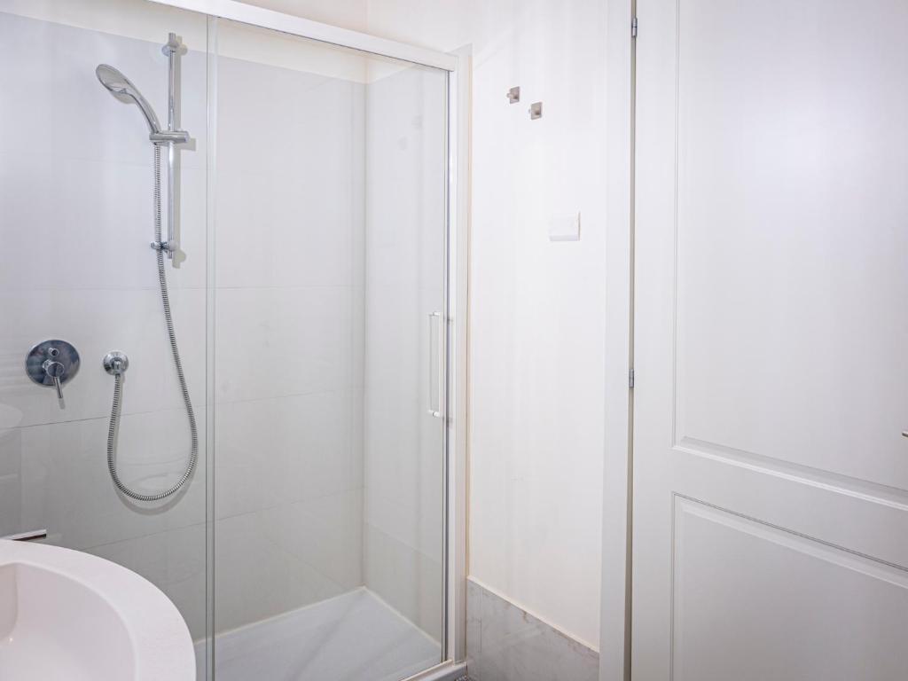 Luxury Sant'Ambrogio Apartment - 11