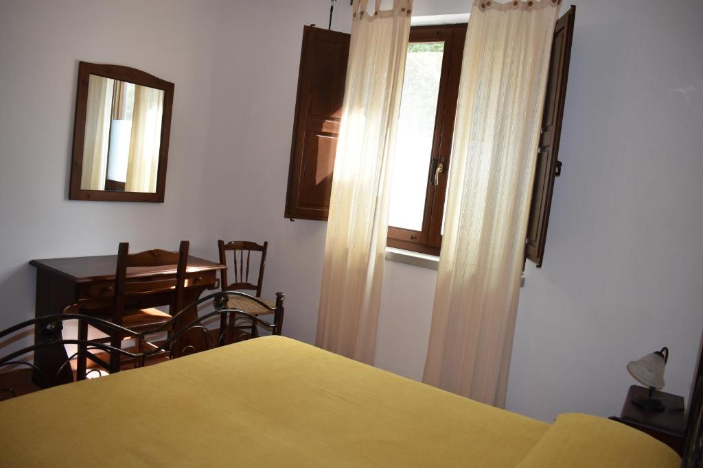 Agriturismo Fontanapietra - Habitación Doble Con Baño Privado