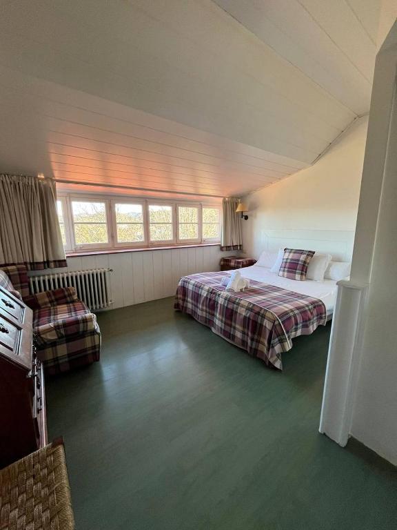 Hotel restaurant Xalet la Coromina - Deluxe Double Room (2 Adults + 1 Child)