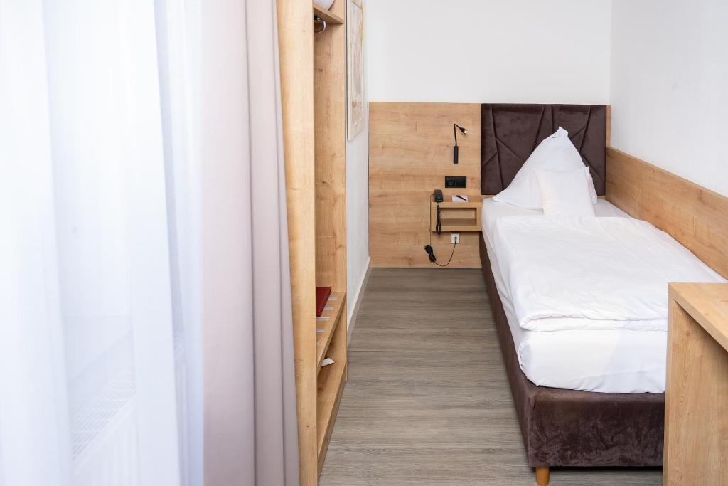 Hotel Alpha - Resim 39