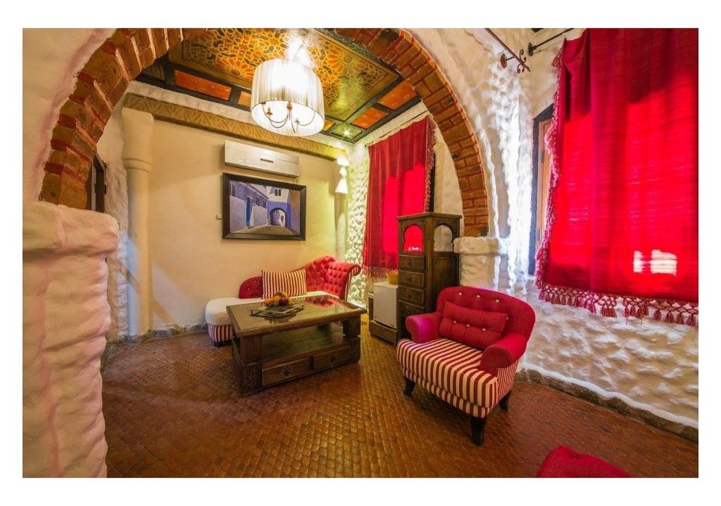 Uma área de estar em Riad Hicham