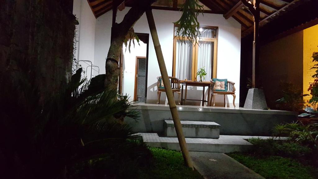 Zahrada ubytování DIMUWA Ubud