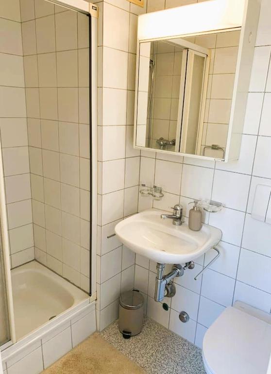 City center Flats in Zurich Downtown, Jakobade - Self Checkin - Resim 21