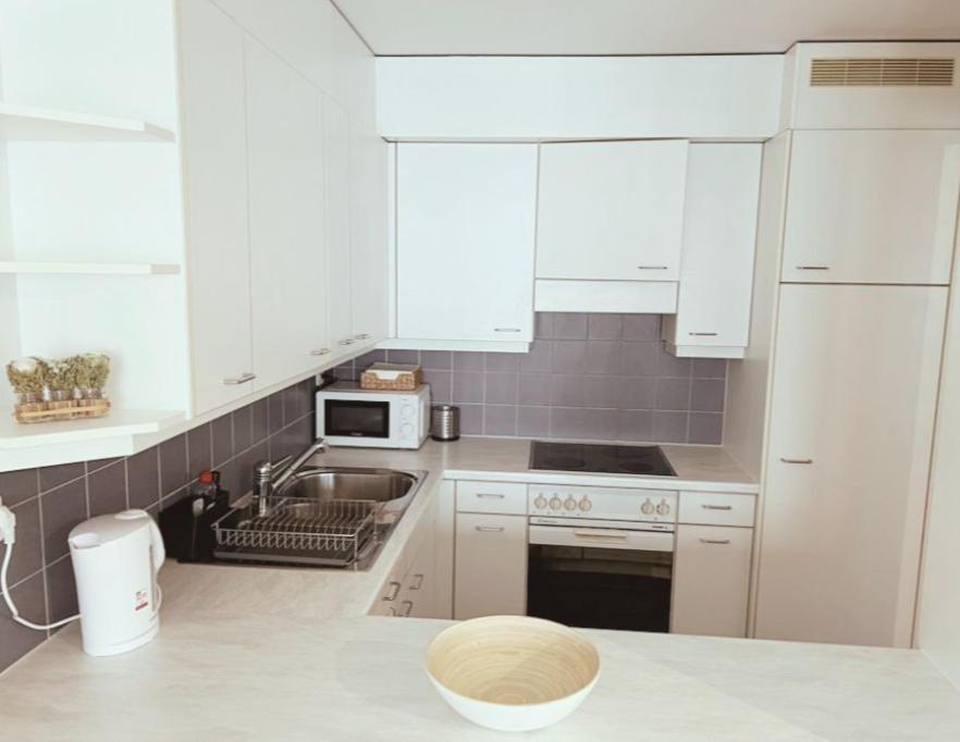 City center Flats in Zurich Downtown, Jakobade - Self Checkin - Resim 8