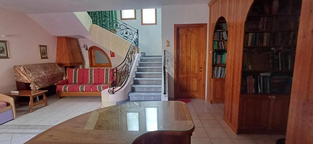 Posezení v ubytování Cosy spacious maisonette