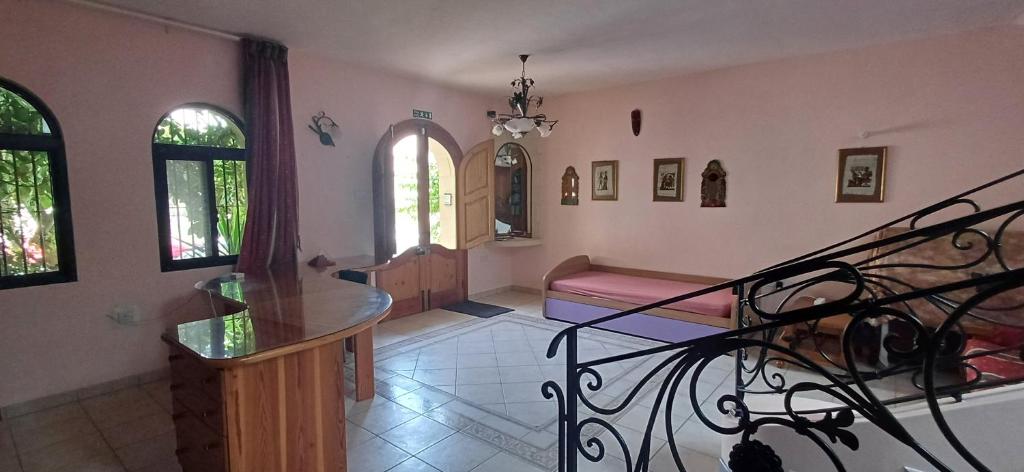 Postel nebo postele na pokoji v ubytování Cosy spacious maisonette