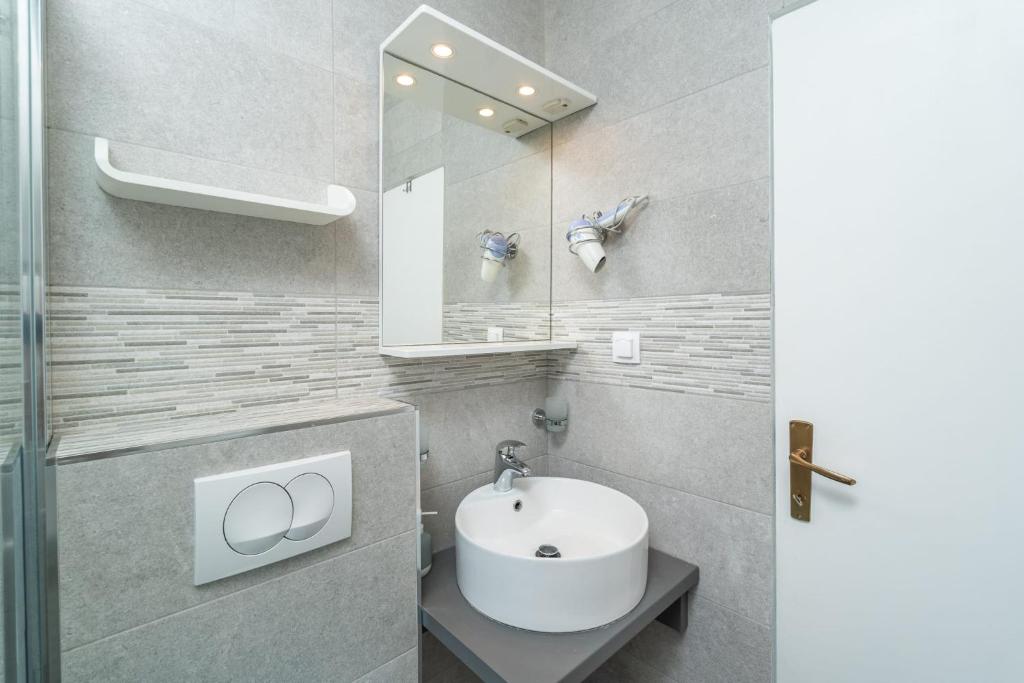 Apartments Orange Tree - 8