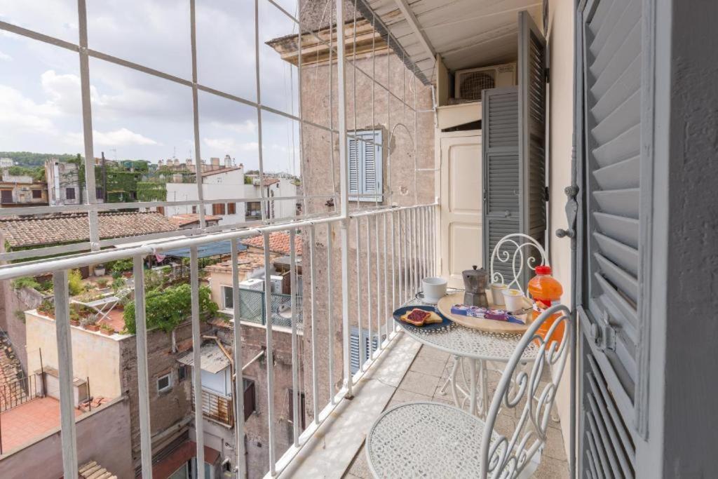 Balkon lub taras w obiekcie Pellegrino 75 Double Bedroom