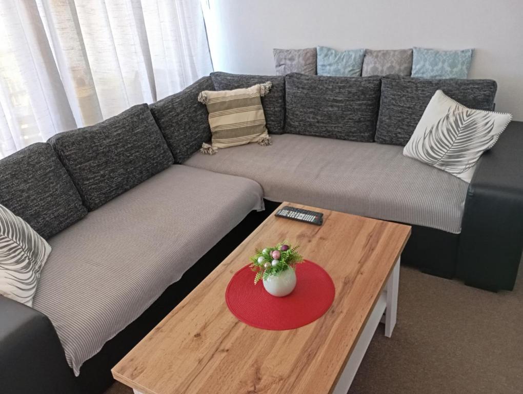 Posezení v ubytování Apartment Dora 1 Jakišnica