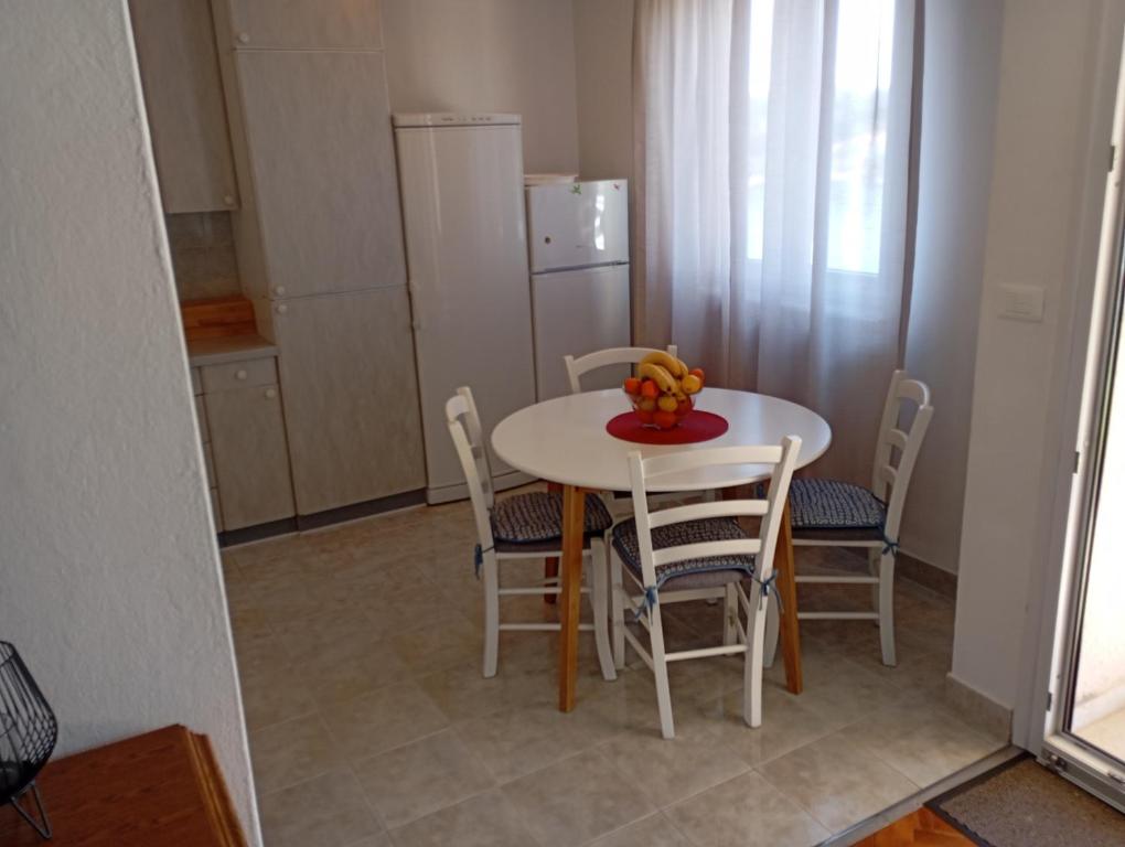 Fotografie z fotogalerie ubytování Apartment Dora 1 Jakišnica v destinaci Lun