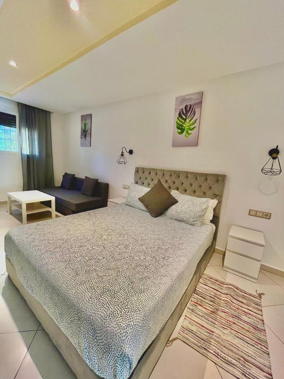 Postel nebo postele na pokoji v ubytování Azayla Hotel