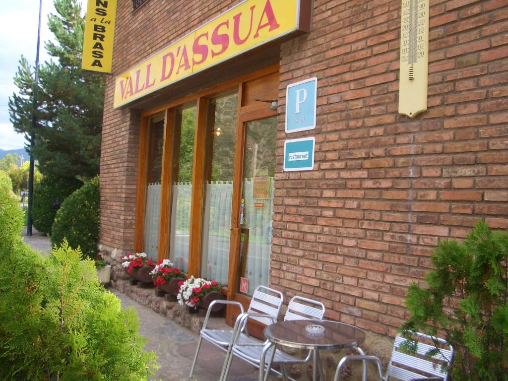 Fotografie z fotogalerie ubytování Hostal Vall d'Àssua v destinaci Altrón