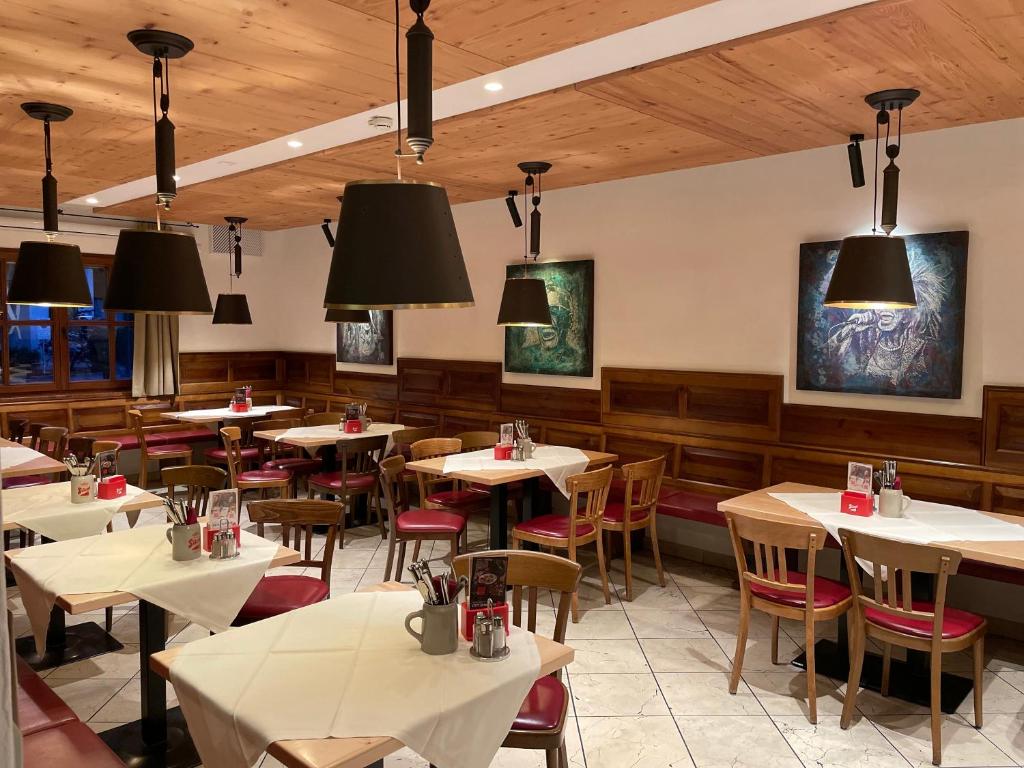 Restaurace v ubytování Hotel Gasthof Kamml