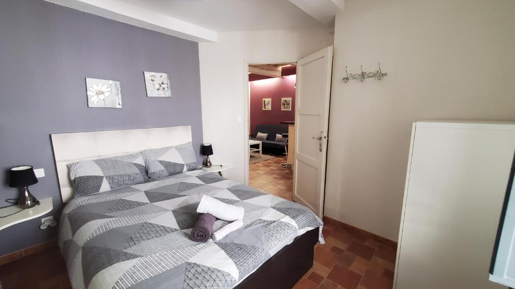 REPUBLIQUE Centre - 15