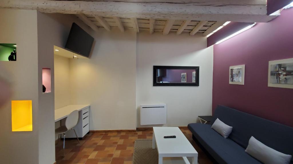 REPUBLIQUE Centre - 17