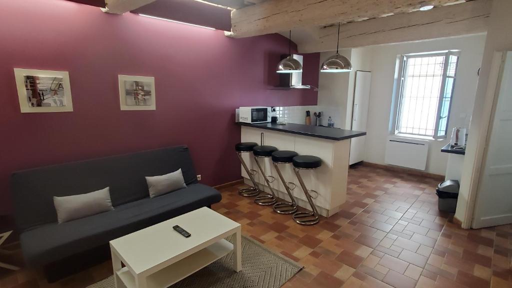 REPUBLIQUE Centre - 16