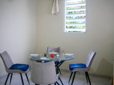 Fotografie z fotogalerie ubytování Rubis Appartement - Magnifique F3 v destinaci Sainte-Anne