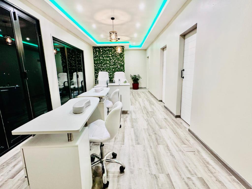 Gambar di galeri bagi H & H Boutique & SPA di Roodepoort