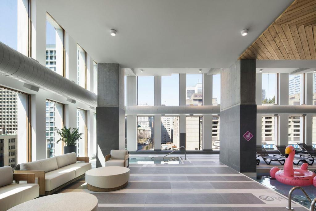 Moxy Montreal Downtown - Resim 24