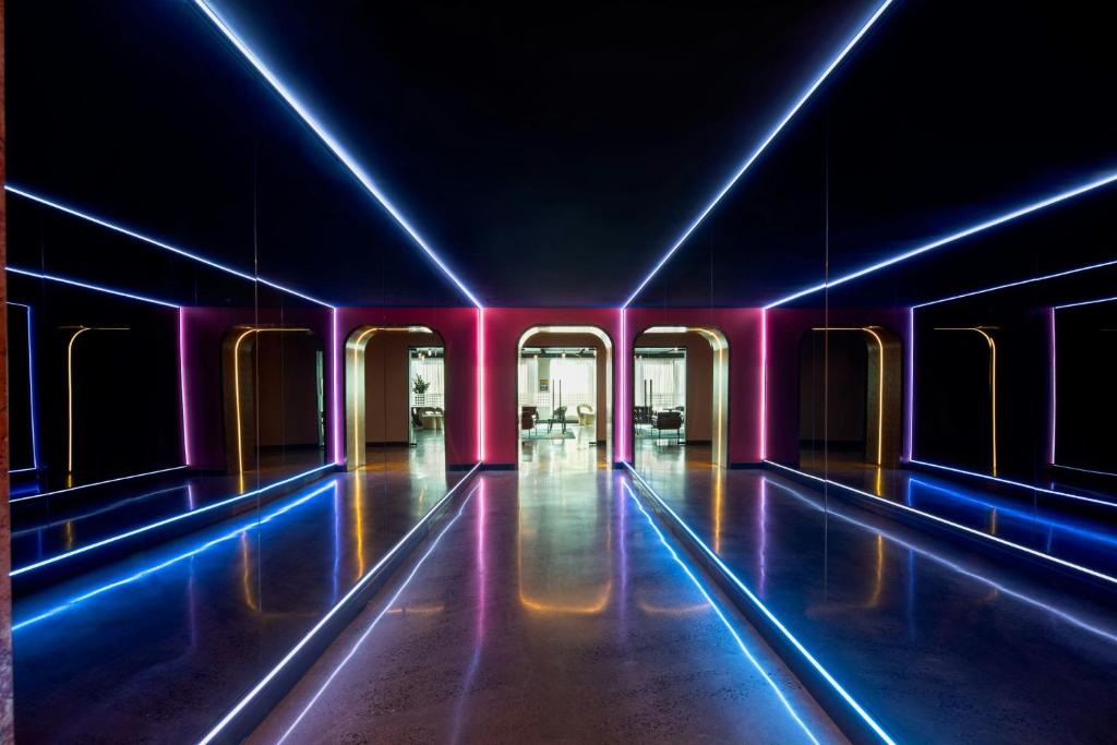 Moxy Montreal Downtown - Resim 19