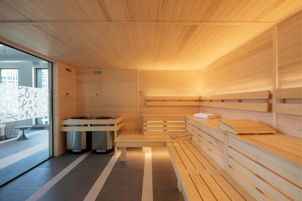 Moxy Montreal Downtown - Resim 27