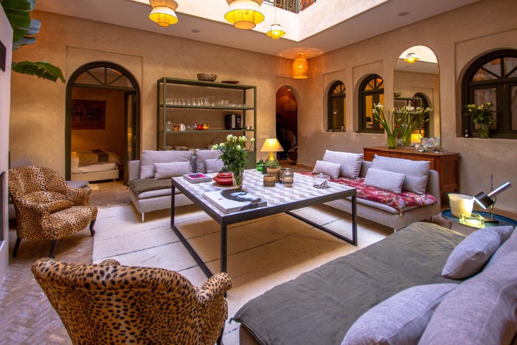 Posezení v ubytování Maison Riad Beryll
