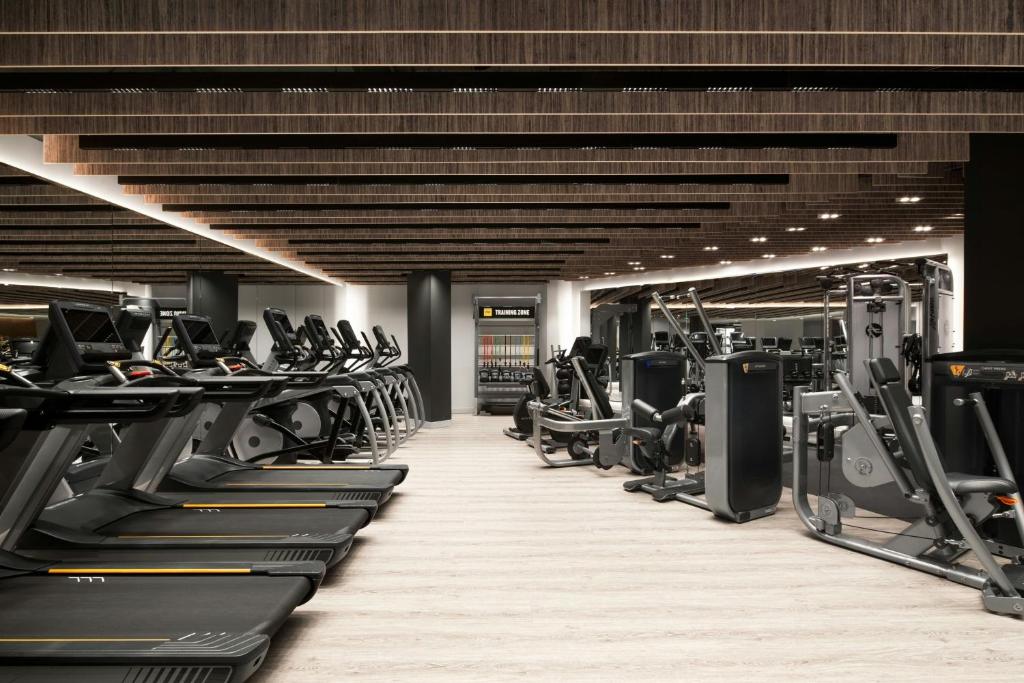Fitness centrum a/nebo fitness zařízení v ubytování Le Westin Tremblant