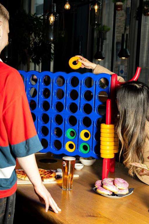 Moxy Edinburgh Fountainbridge - Resim 40