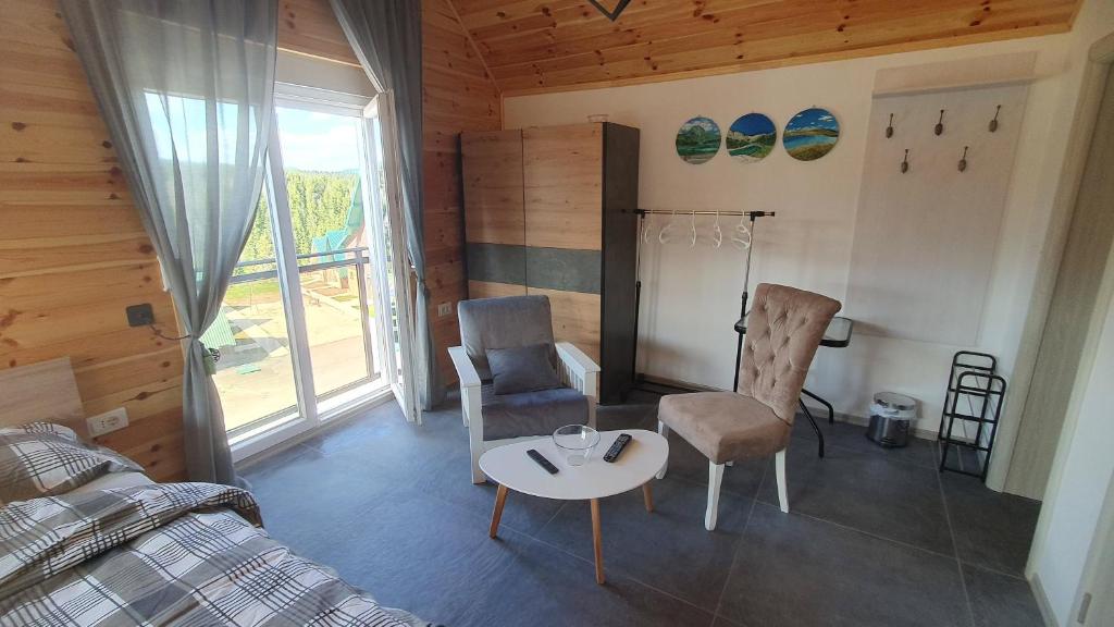 Posezení v ubytování VIP Durmitor