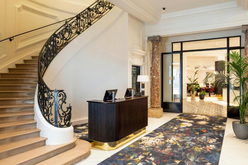 Vestíbul o recepció de Sapphire House Antwerp, Autograph Collection by Marriott