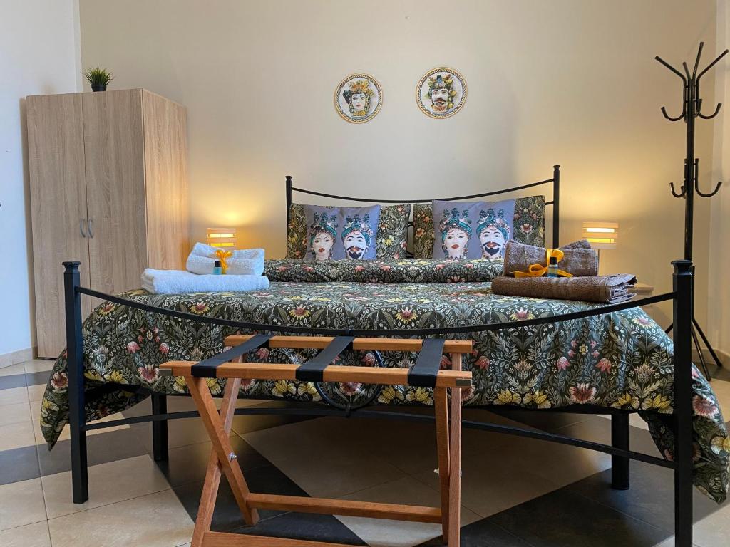 Posteľ alebo postele v izbe v ubytovaní b & b Jasmine