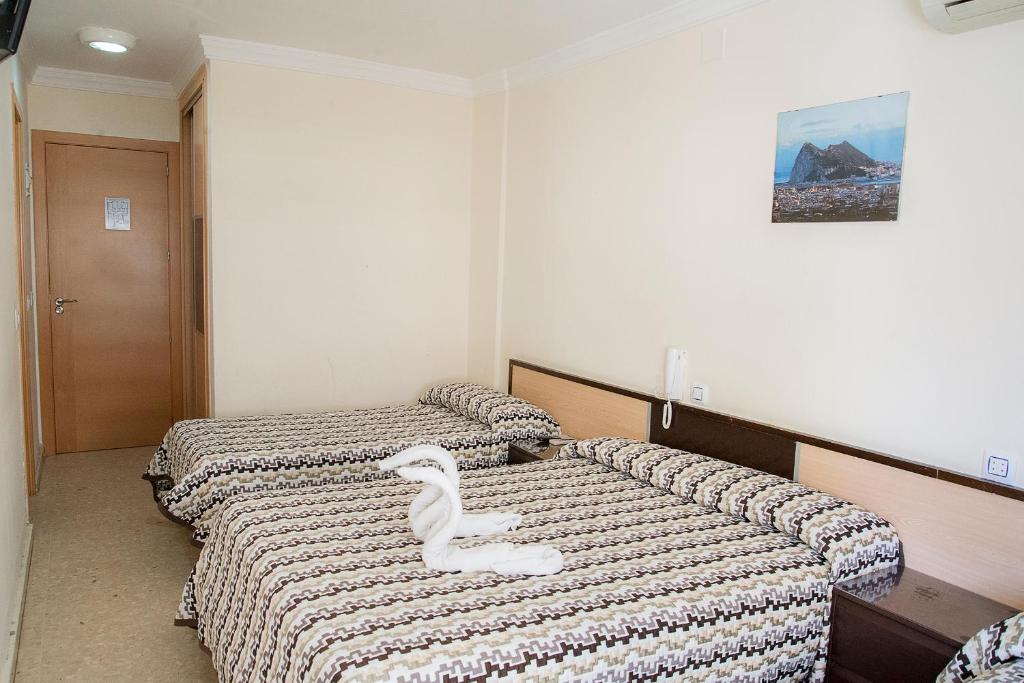 Hostal la Campana - Grande Salle Jumelle