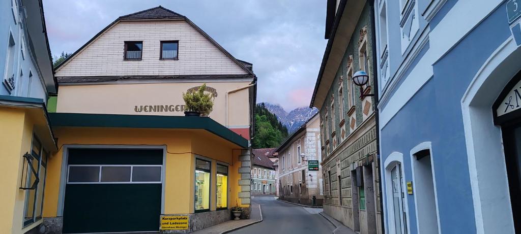 Budova, kde se hotel nachází