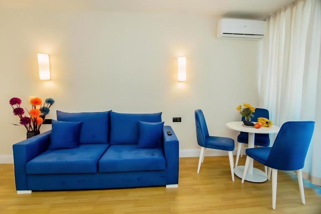 Posezení v ubytování ORBI CITY BLACK SEA VIEW BEACHFRONT KING APARTHOTEL BATUMi