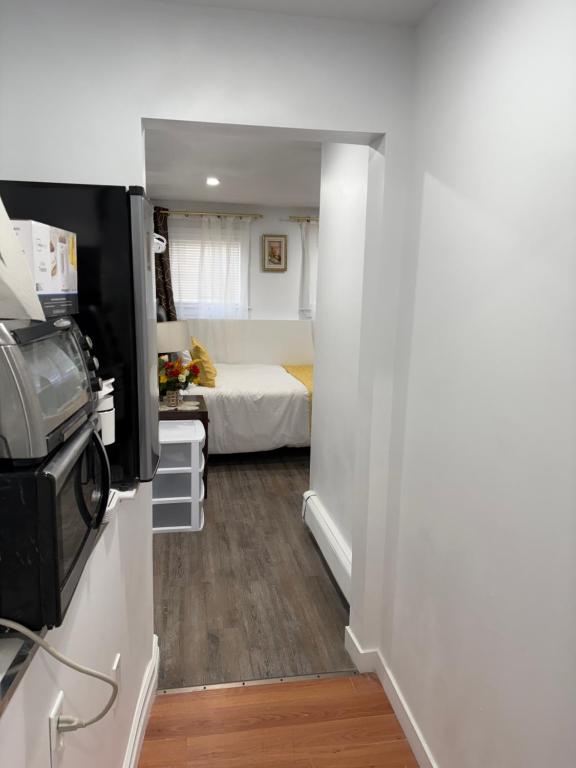 Postel nebo postele na pokoji v ubytování Bachelor in Bedford, Halifax