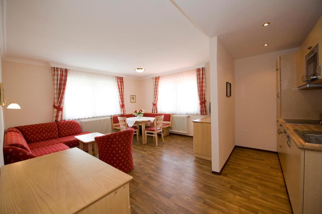 Kuchyňa alebo kuchynka v ubytovaní Appartement Resort Hanneshof