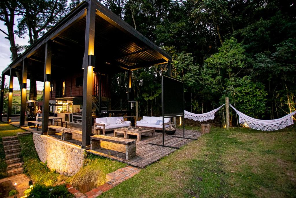 Κήπος έξω από το Rancho Conteiner