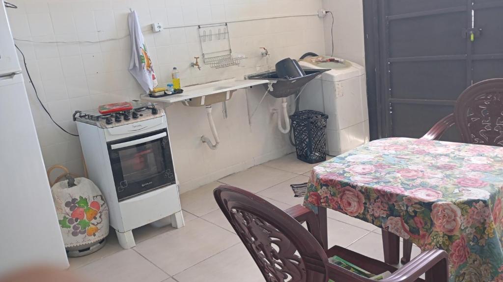 Kuchyň nebo kuchyňský kout v ubytování Suíte Casa Central Garagem Hatch