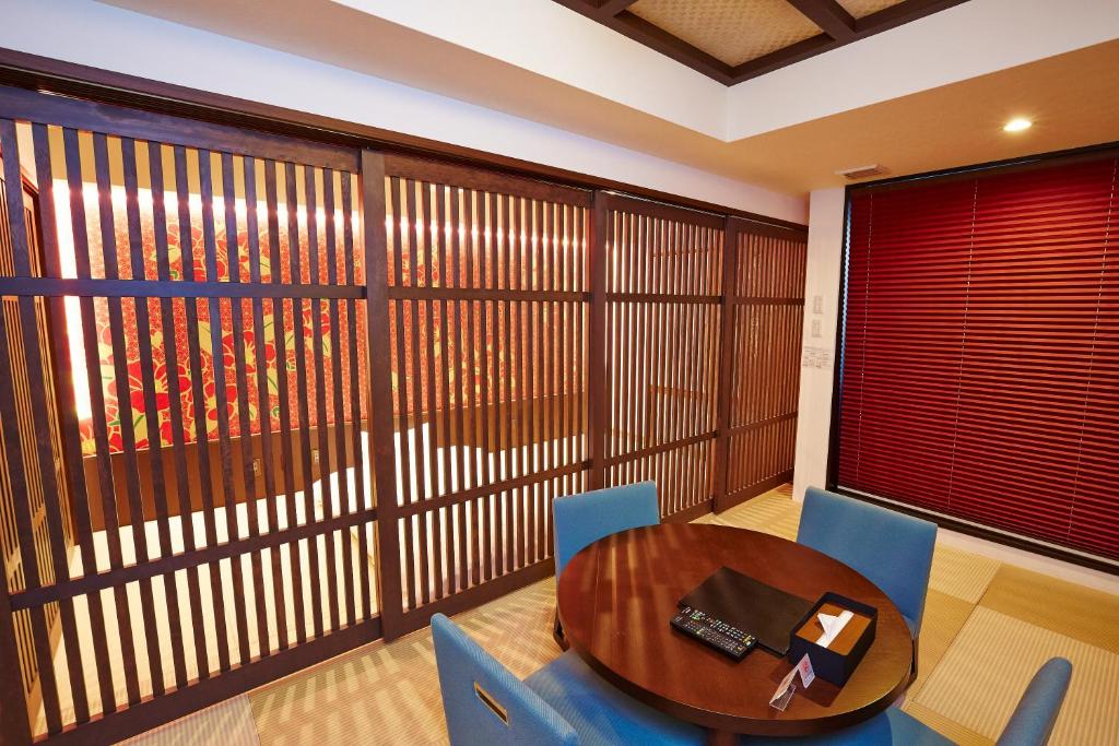 Posezení v ubytování Hotel Sanrriott Kitahama