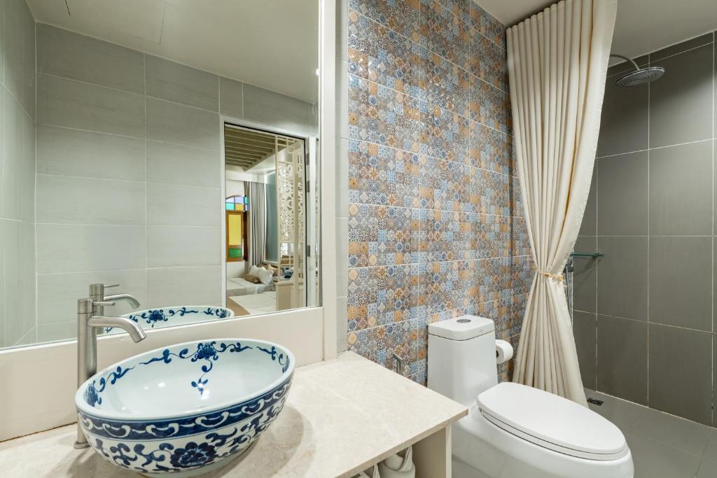 O'nya Phuket Hotel - 15