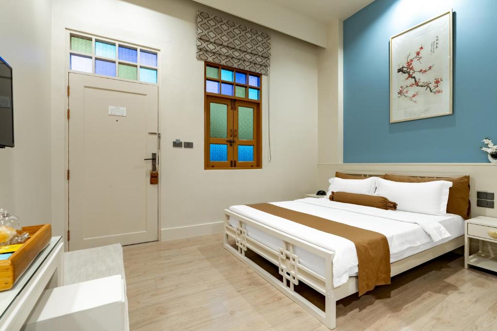 O'nya Phuket Hotel - 16