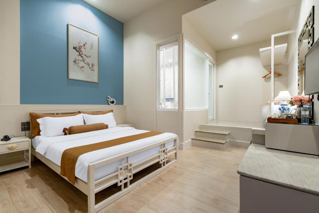 O'nya Phuket Hotel - 17