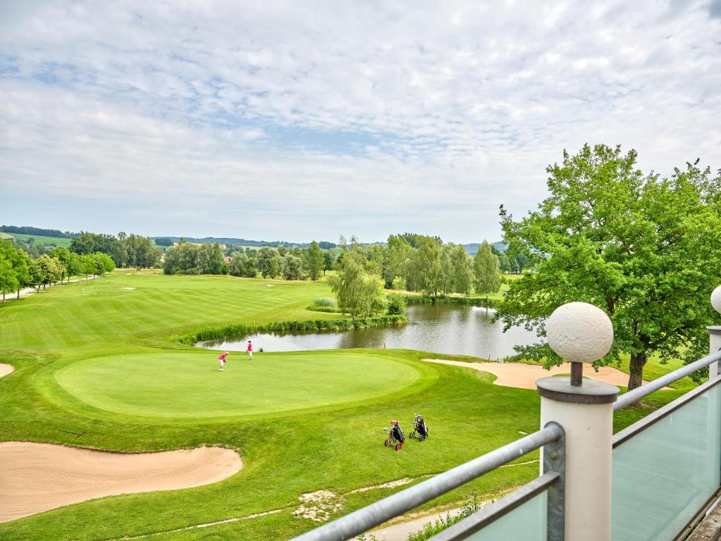 Golf v hotelu nebo okolí