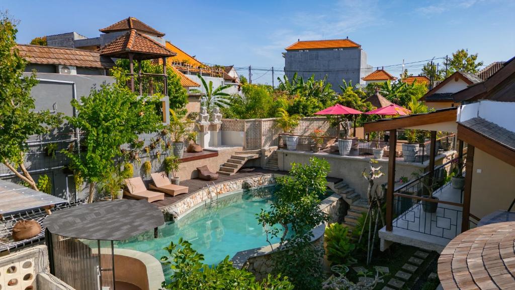 Bazén v ubytování Home-Bience Hostel nebo v jeho okolí