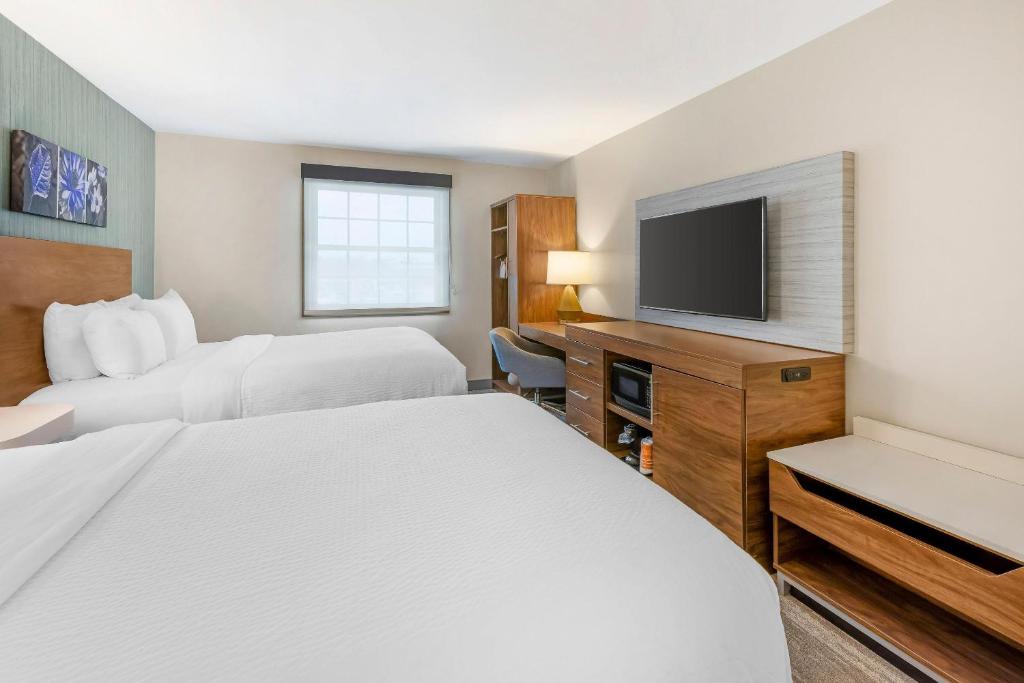 Postel nebo postele na pokoji v ubytování Sleep Inn Oakbrook Terrace - Chicago