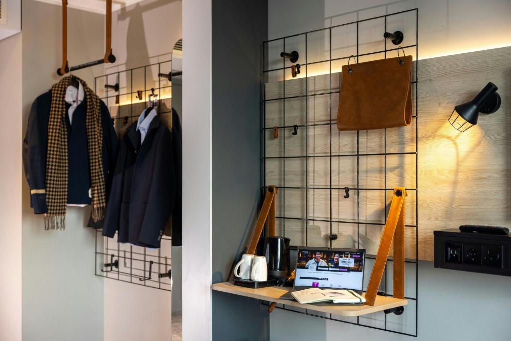 Moxy Chester - Resim 29