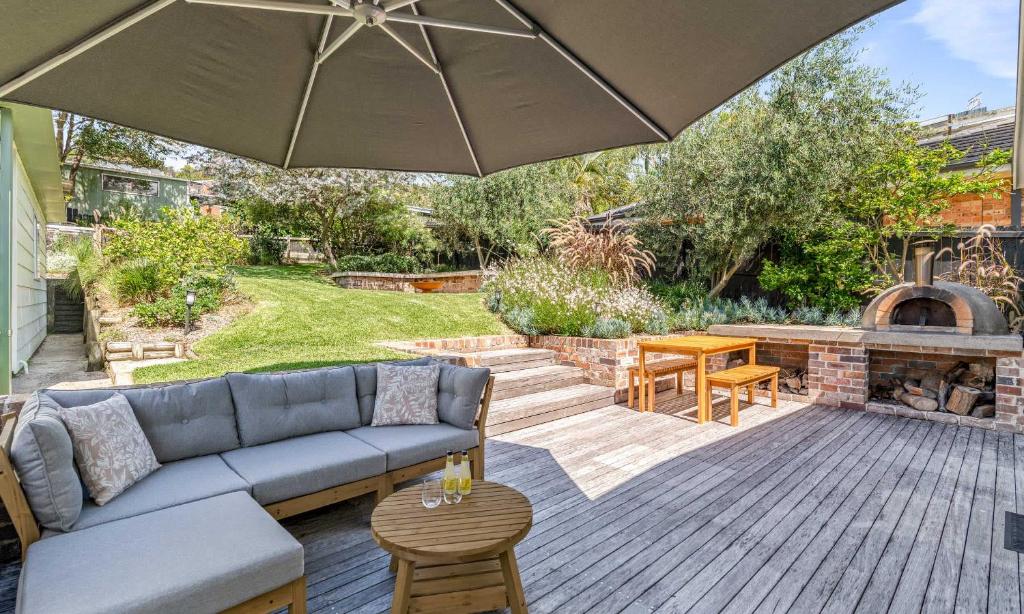 Posezení v ubytování Sea Breeze by Coast Hosting