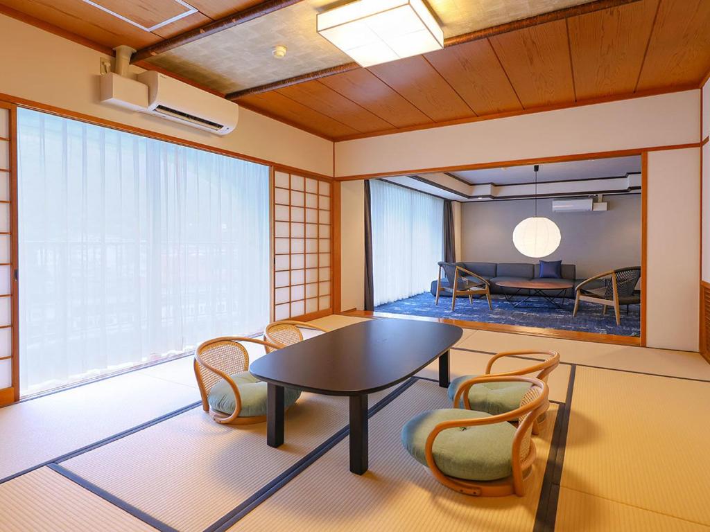 Posezení v ubytování Ooedo Onsen Monogatari Premium Kinugawa Kanko Hotel